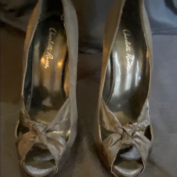 Shoes - Picture 3 of 10